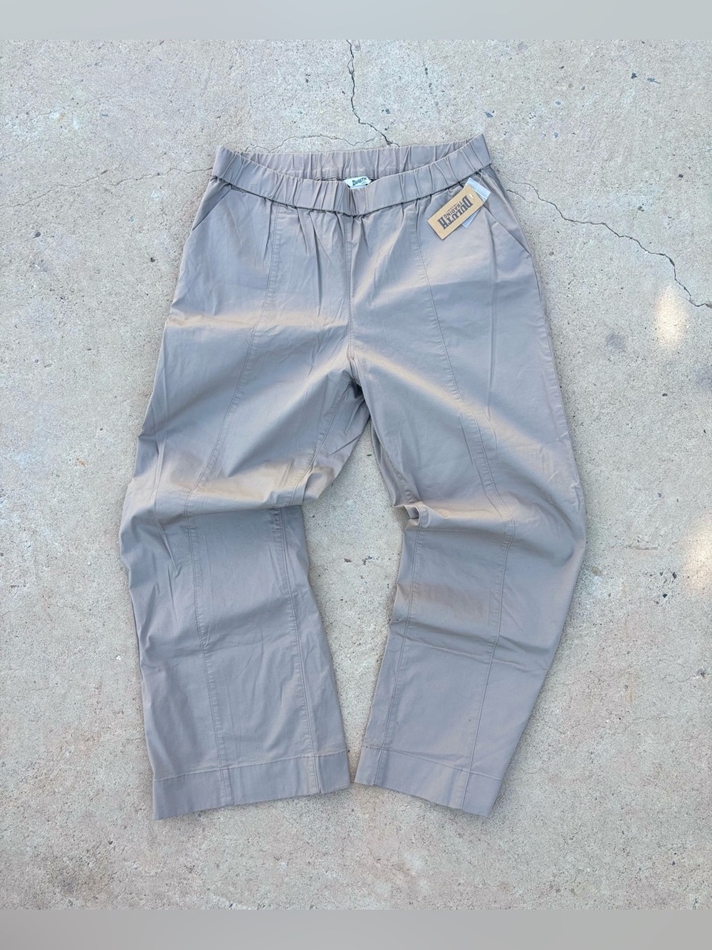 NWT Duluth Trading Co Summer Weight Chino Wide Leg Pull-On Pants Tan 16R Cotton